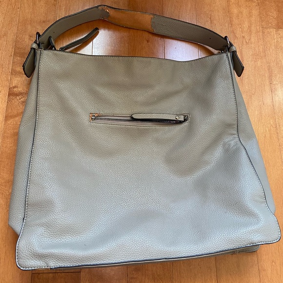 Large Hobo vegan leather bag. - Picture 2 of 5